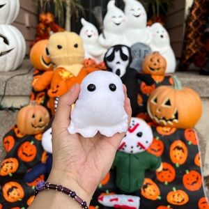 Tiny Baby ghost plushie👻🖤